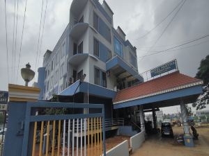 Hotel Partha International