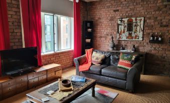 Captivating 2-Bed Apartment in Liverpool