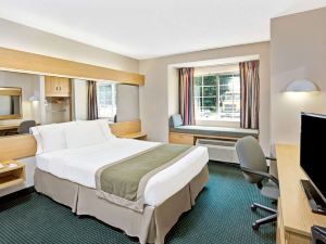 Microtel Inn & Suites by Wyndham Raleigh Durham Airport