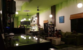 Pods the Backpackers Home & Cafe, Kuala Lumpur