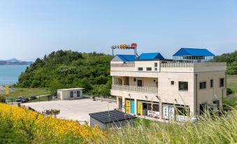 Yeosu Baekri Island Pension