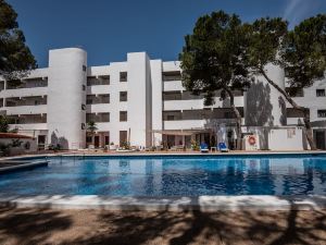 Apartamentos Es Pujols - Emar Hotels