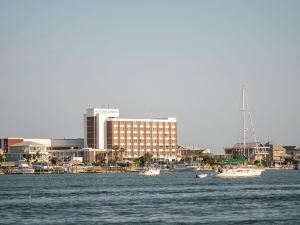 Blockade Runner Beach Resort