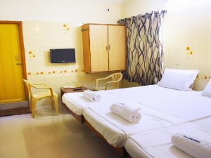 Hotel Govind Heights