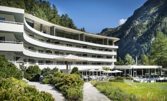 7132 Hotel Vals