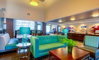 Holiday Inn Express & Suites Carlsbad Beach