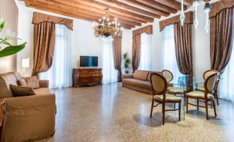 San Teodoro Palace - Luxury Apartments