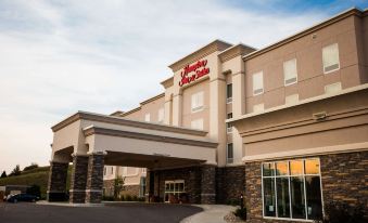 Hampton Inn & Suites Minot Airport