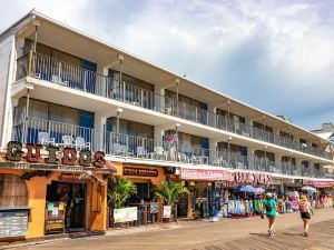 Rideau Oceanfront Motel