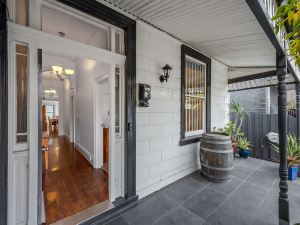 StayCentral - Richmond Residence