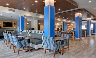 Holiday Inn Express & Suites Greenville - Taylors