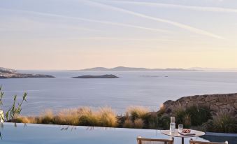 Deos Mykonos - A Myconian Collection Hotel