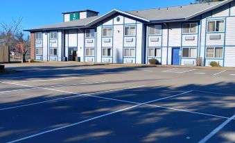 Quality Inn & Suites Wilsonville