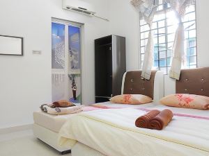 DesaTebrau NewStar Homestay - Wedding Bridal House