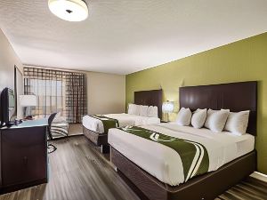 Quality Inn & Suites Quincy - Downtown