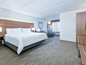 Holiday Inn Express & Suites Dallas FT. Worth Airport South