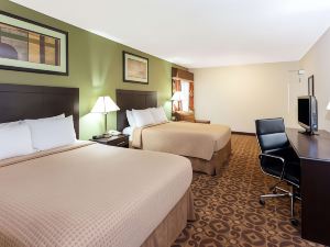 Super 8 by Wyndham Decatur/Dntn/Atlanta Area