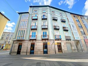 Apartamentos la Flora Burgos Todos Con Aire Acondicionado y Ascensor