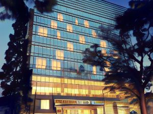 The Luxton Bandung