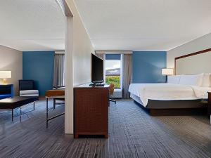 Holiday Inn Express & Suites Cincinnati Riverfront