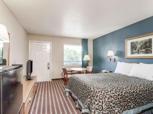 Days Inn by Wyndham Nashville North/Opryland Area