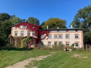 Ferienwohnung im Gutshaus Alt Krassow Inmitten der Natur