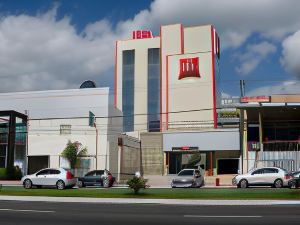 ibis Vitoria Praia de Camburi