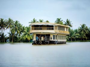 Cosy Houseboats