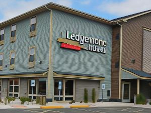 Ledgestone Hotel Billings