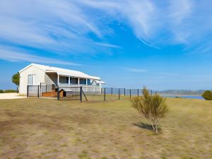 High View Family Cottages