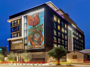 Cambria Downtown Phoenix Convention & Airport Hotel