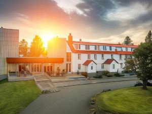 Gistihúsið - Lake Hotel Egilsstadir