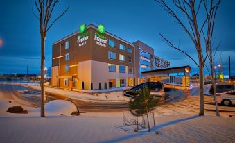 Holiday Inn Express & Suites Hermiston Downtown