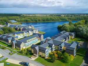 De Vere Cotswold Water Park