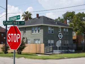 Wanderstay Houston Hostel