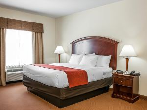 Comfort Suites Near Indianapolis Airport