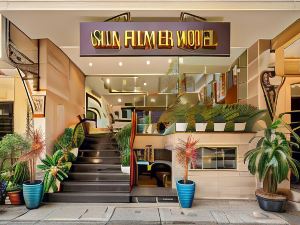 Silk Flower Hotel & Spa