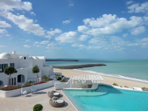 Anantara Santorini Abu Dhabi Retreat - Adults Only