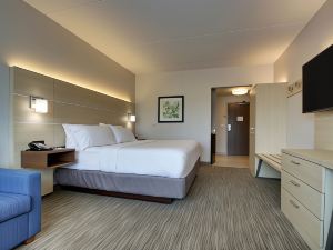 Holiday Inn Express & Suites Elizabethtown North