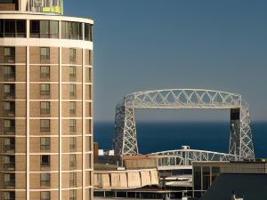 Radisson Hotel Duluth-Harborview