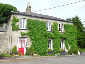 Cloncarlin House