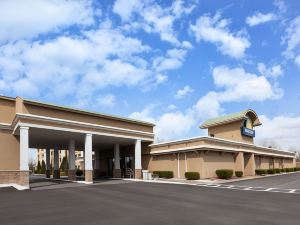 Days Inn by Wyndham Plattsburgh