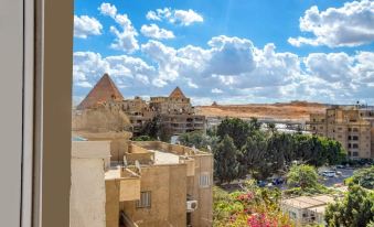 Saray Pyramids & Museum View Hotel