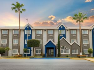 Microtel Inn & Suites by Wyndham Culiacan