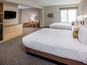 Days Inn & Suites by Wyndham Duluth by the Mall