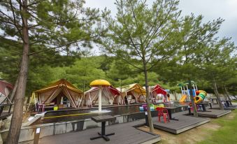 Pocheon Woori Glamping and Caravan