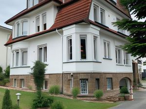 Thermen Hotel Pension Villa Holstein