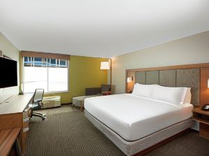 Holiday Inn Express & Suites Norfolk