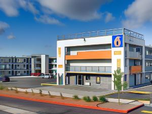 Motel 6 Denver, CO – Downtown