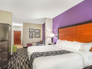 La Quinta Inn & Suites by Wyndham Norwich-Plainfield-Casino